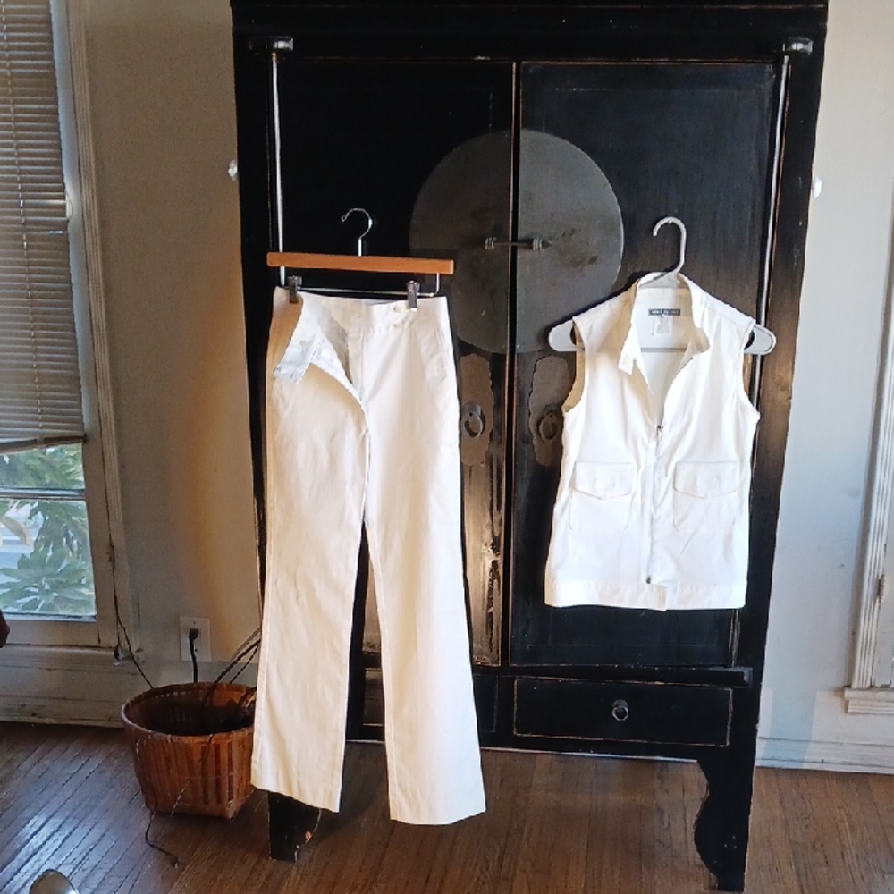 Anna Huling Matching White Vest and Pant Ensemble